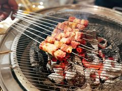 -围炉肉舍•炭烤活鳗•丹东海鲜烤肉(步行街店)