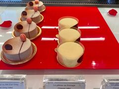 -Salon de The de Joel Robuchon(外滩18号店)