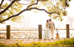 点击看大图 -挪娅婚纱摄影皇家会所
