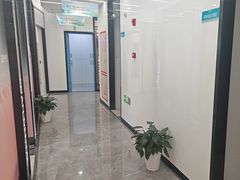 -武汉仁爱口腔(光谷店)