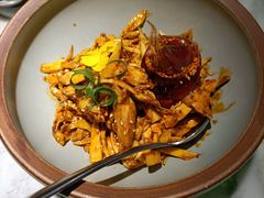 敲糖棒棒鸡-辛香汇·现炒川菜(淮海路百盛店)