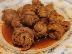-爆炸头阿姨小四川正宗川味小吃(无任何分店)