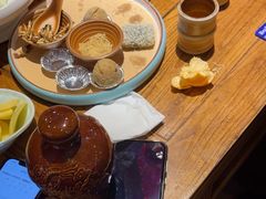 -亮欢寨酸汤鱼(沙冲路店)