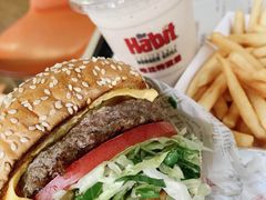 -The Habit Burger Grill 哈比特汉堡(复兴soho店)