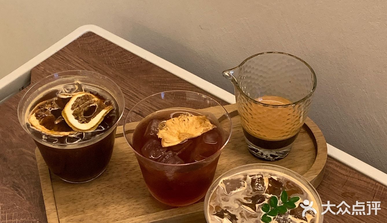 在咖啡厅交了一个叫“妞妞”的新朋友