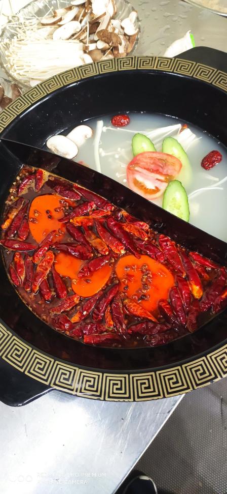 咔匠重庆火锅-"我最爱就是吃火锅.火辣辣的感觉.太爽了辣.