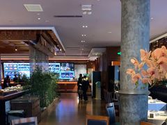 -八府香鸭·啫啫煲(华山路店)