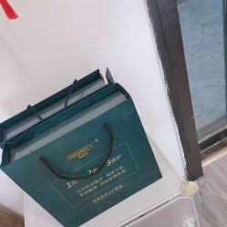-凡碧诗毛孔收细