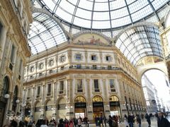 -埃马努埃莱二世拱廊