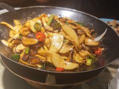 -巴依兄弟西域美食(机场店)