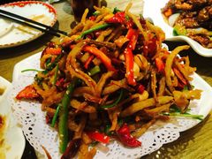 干炸茶树菇-津菜宋记老房子(平山道店)