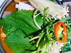 辣白菜脊骨火锅-韩香福脊骨汤锅(上杭路店)