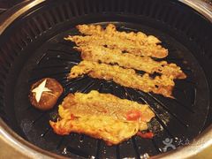 -韩宫宴炭火烤肉(中商世界里店)