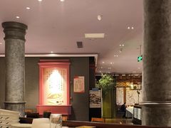 -八府香鸭·啫啫煲(华山路店)