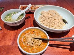 -裕兴记•蟹黄面馆(人民广场店)