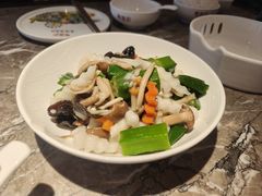 -前海沿·青岛菜(李沧万达店)