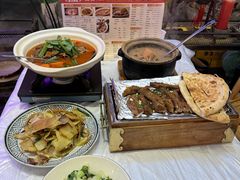 -霄汉牛三鲜湖北砂锅菜(万松园2店)
