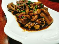 -老码头黑皮肘子锅包肉(赣水路店)