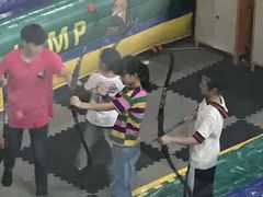-嘿哟动霸CHUA·新潮玩运动娱乐中心·蹦床滑冰团建乐园