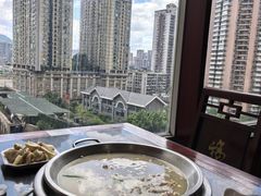 -老来福·非遗酸汤兔(凯旋路店)