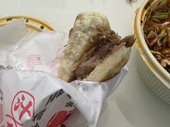 肉夹馍-字号兴·IN食西安老字号美食集合(凤城八路店)