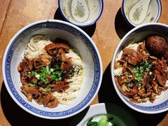 -沪西老弄堂面馆(定西路店)