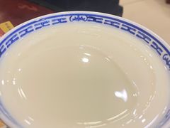 -广信牛奶甜品世家(台东店)