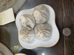 -笑来喜馄饨小笼工坊(通扬路店)