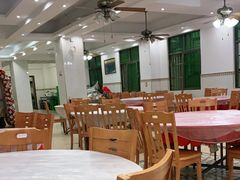 大堂-第一家鲜鱼汤清真老饭店(回新路店)