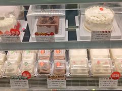 -红宝石·鲜奶小方·海派西点房(控江店)