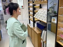 -沪睛眼镜蔡司官方授权店(金桥佳林路店)