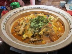 -魏铭鱼头捞饭(晋阳路店)