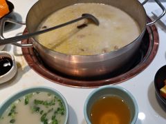 -洪氏嗨捞·猪肚鸡火锅(阳光天地店)
