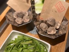 牛肉双丸拼盘-左庭右院鲜牛肉火锅(环球港店)