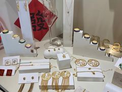 -LADY FAFA(巨鹿路陕西南路路口店)