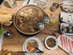 -菌小白火锅(时尚天河店)