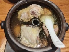 -云海肴·汽锅鸡·云南代表菜(天山百盛优客店)