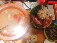 -民食香·腊排骨野生菌美食(木府店)