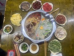 -储奇门鳝鱼火锅(总店)