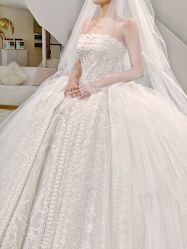 -艾米丽婚纱礼服