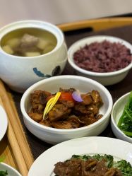-臻康乃馨月子中心(集美店)