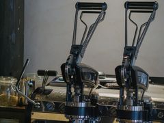 -Metal hands·铁手咖啡