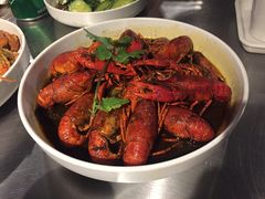 -龙巢盱眙龙虾·牛蛙·烧烤宵夜(八卦岭店)