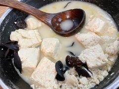 土家手掰柴火豆腐-吃饭皇帝大土家民族菜(正大广场店)