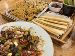 -小船渔村•大连菜•大连焖鱼(黄河路店)