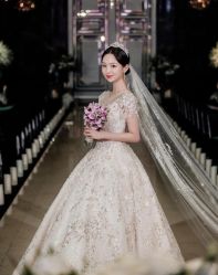 -伯瓷皇后婚纱艺术空间