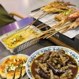 可以边追剧边吃烧烤的烧烤店
