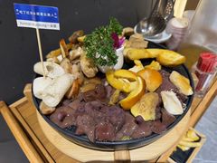 -一朵菌·野生菌探索家火锅(南亚店)