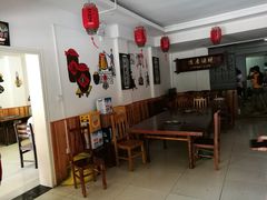 大堂-苗家恒灵酸汤鱼-跳水牛肉连锁店(凯里总店)