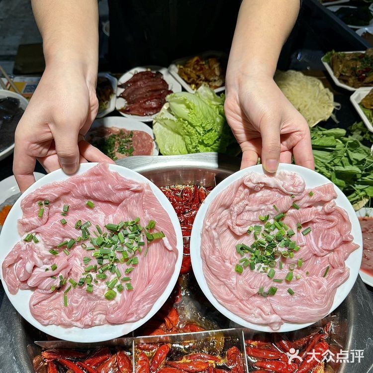 是谁还没吃过秋孃孃火锅？